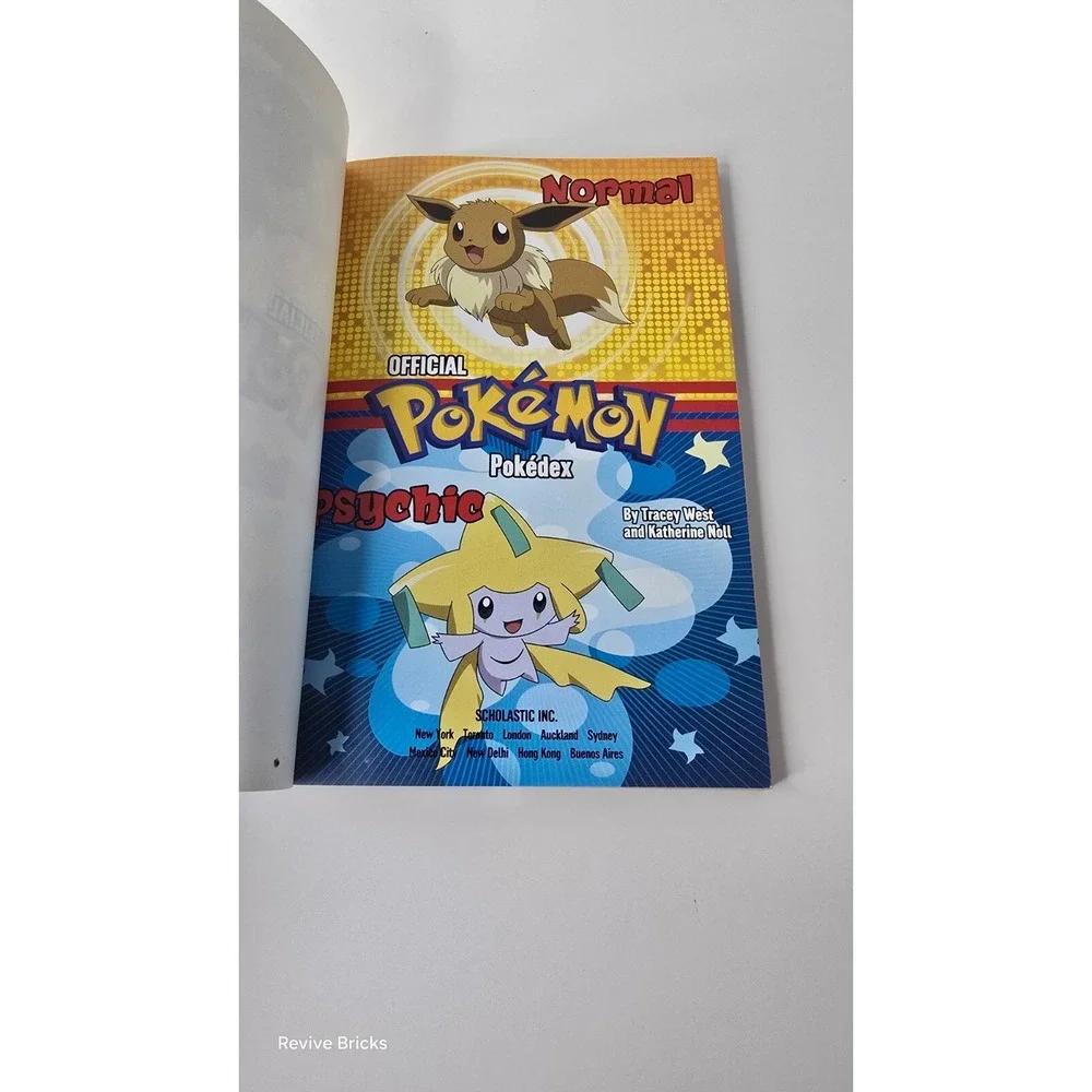 OFFICIAL POKEMON POKEDEX Tracey‎ West, Katherine Nolls 2006 Paperback Scholastic